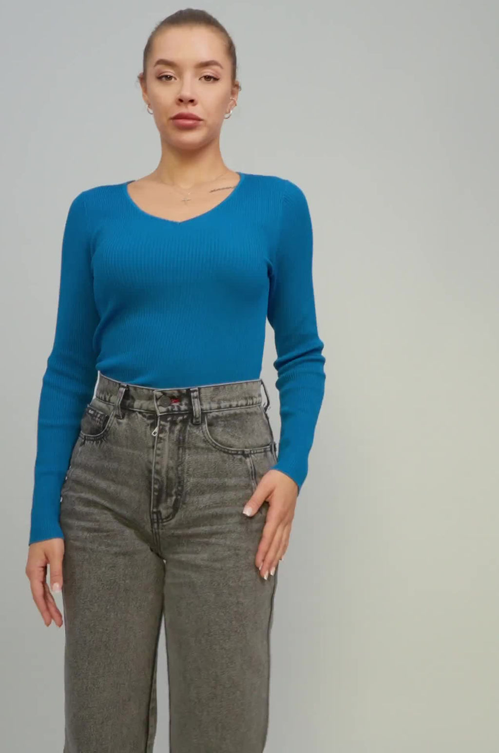 Женский джемпер в рубчик с V-вырезом Happyfox