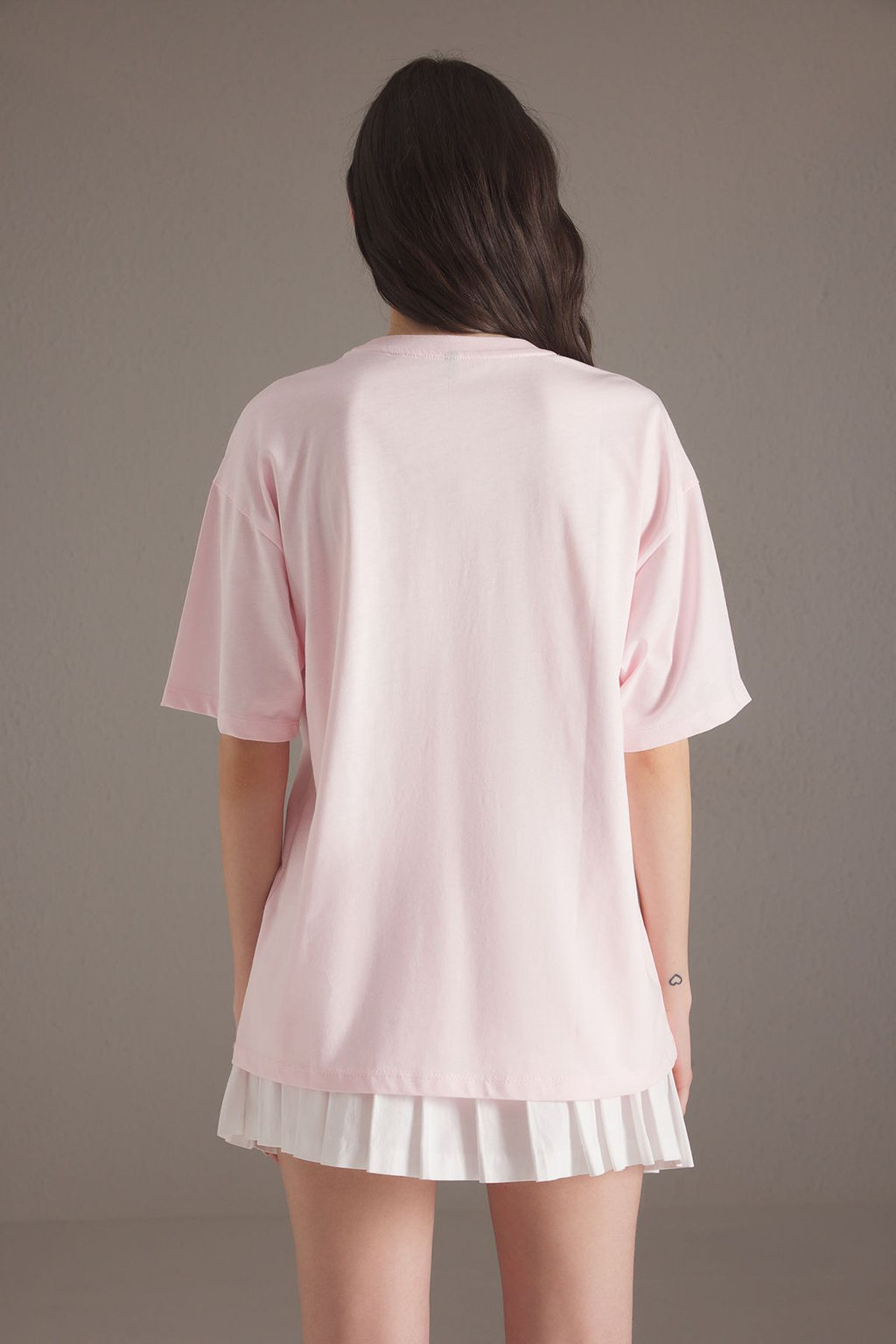 TRENDYOLMILLA Ac?k Pembe %100 Pamuk Kokteyl Bask?l? Oversize/Genis Kesim Orme T-Shirt TWOSS25TS00163 фото 4