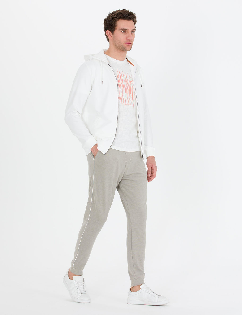 Бежевые спортивные штаны приталенного кроя New - Cacharel фото 3