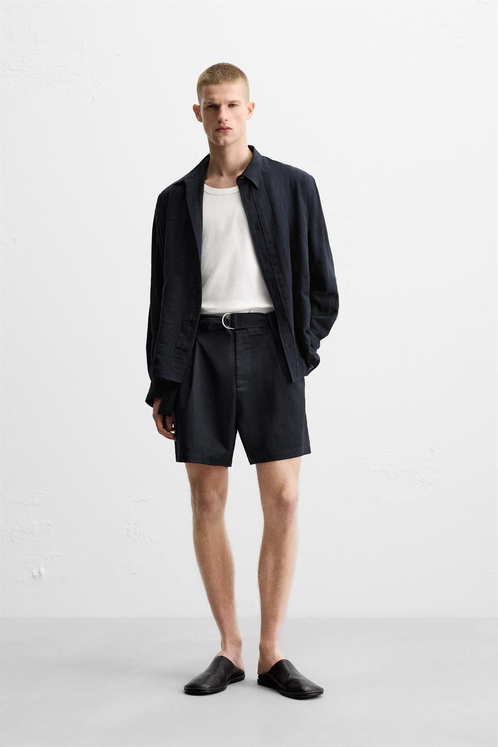 PLEATED BERMUDA SHORTS WITH BELT