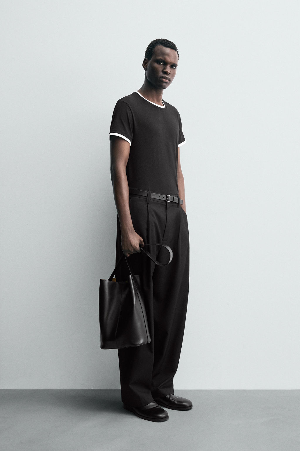 T-SHIRT WITH CONTRAST TRIMS - Zara фото 4