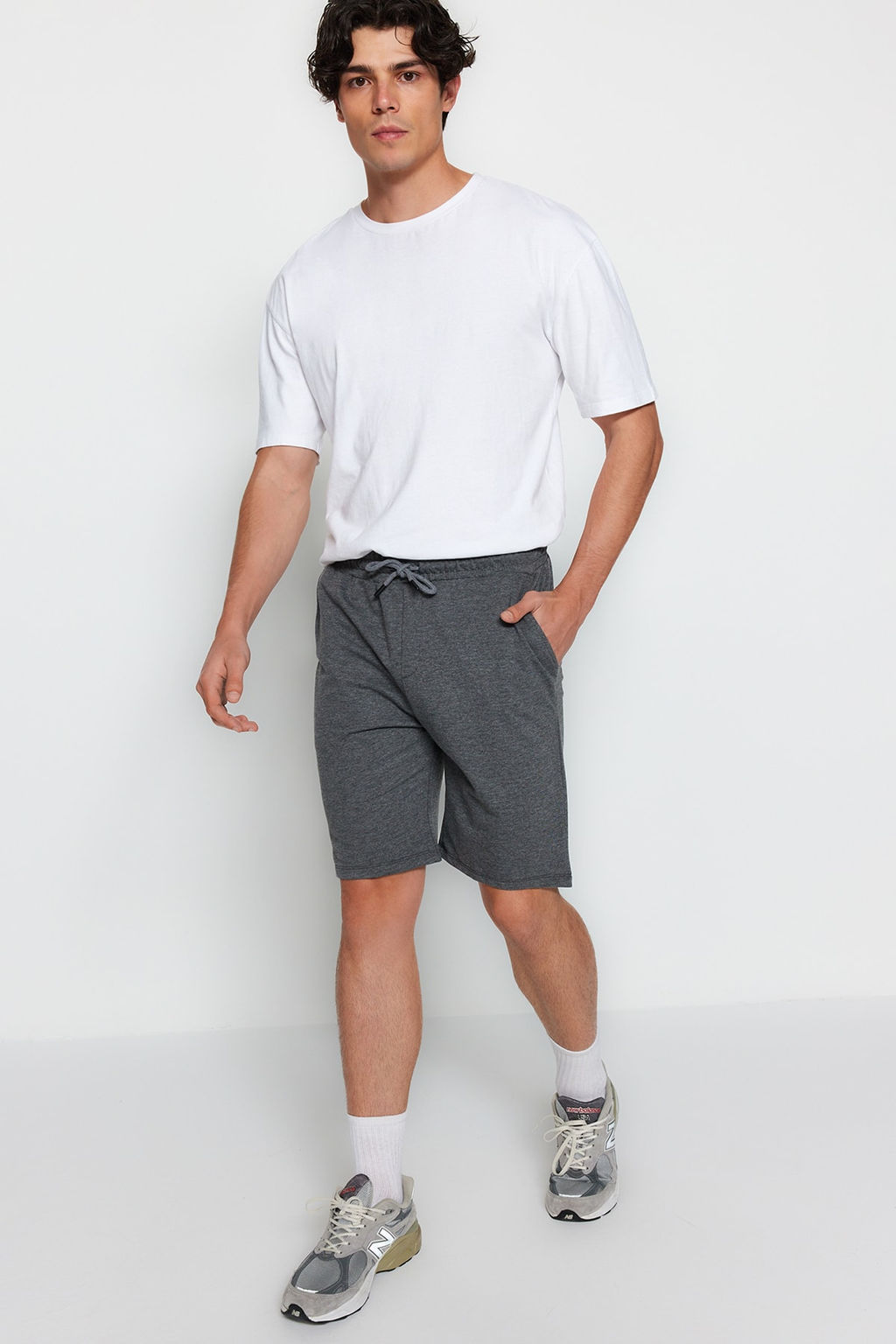 Antrasit Regular/Normal Kesim Basic Sort&Bermuda TMNSS20SR0068