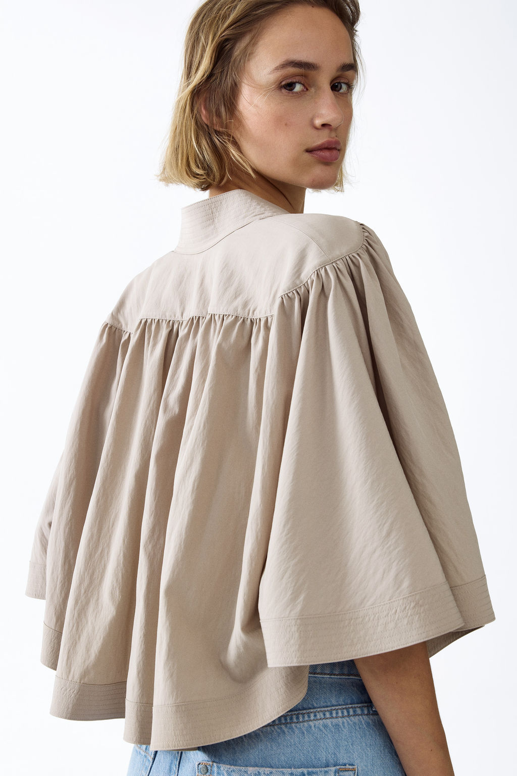 Blusa capa con hombreras - H&m фото 6