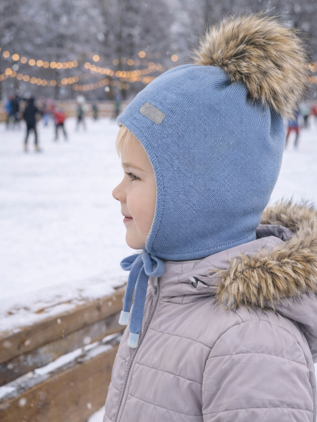 Шапка детская голубая