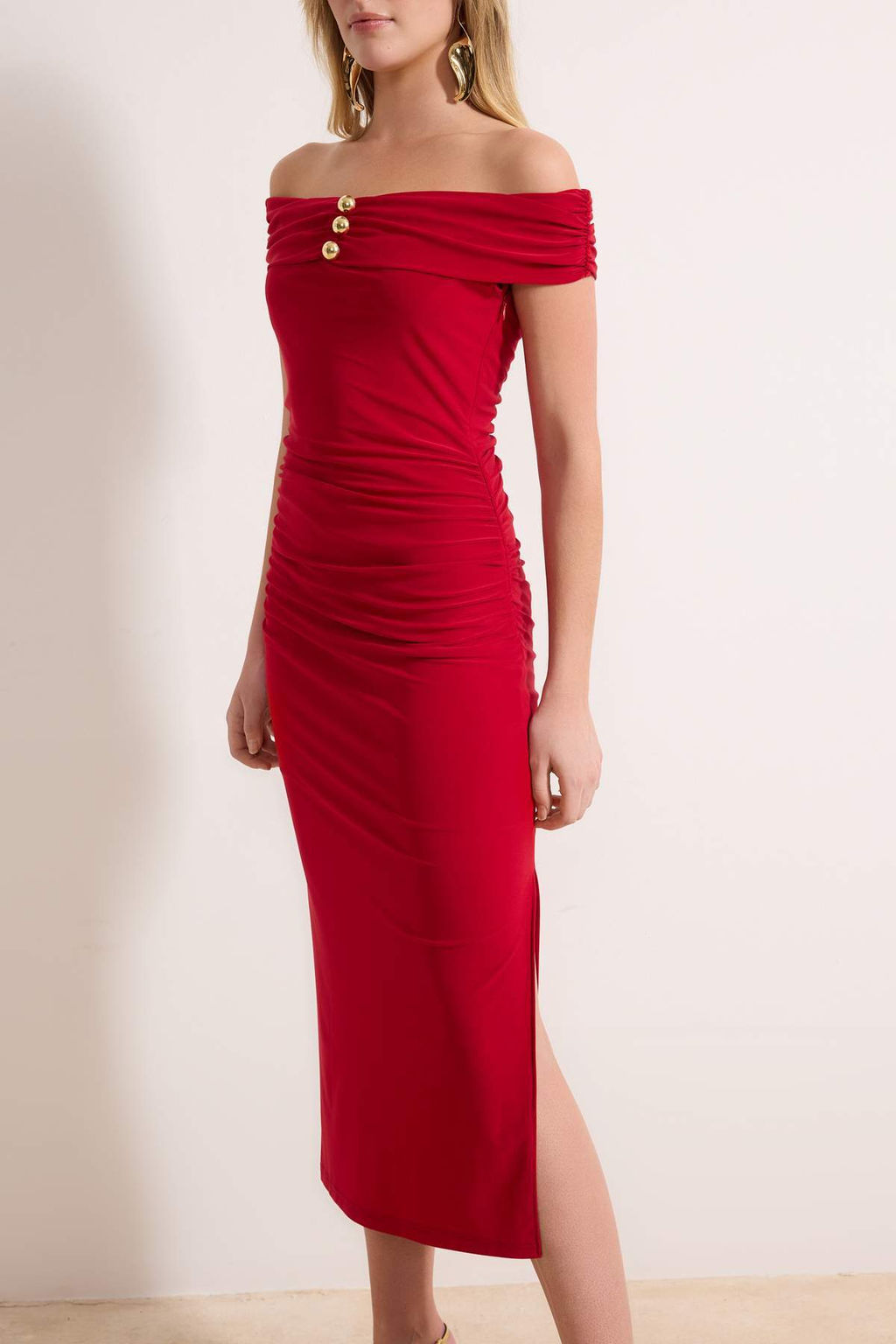 K?rm?z? Kay?k Yaka Midi Astarl? Orme Elbise TPRSS26EL00055