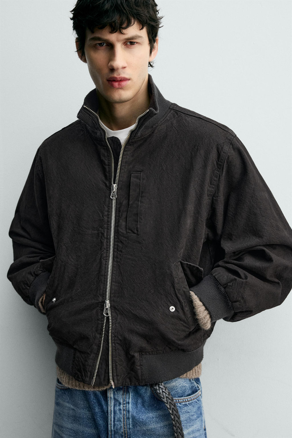 CRINKLED-EFFECT BOMBER JACKET - Zara фото 5