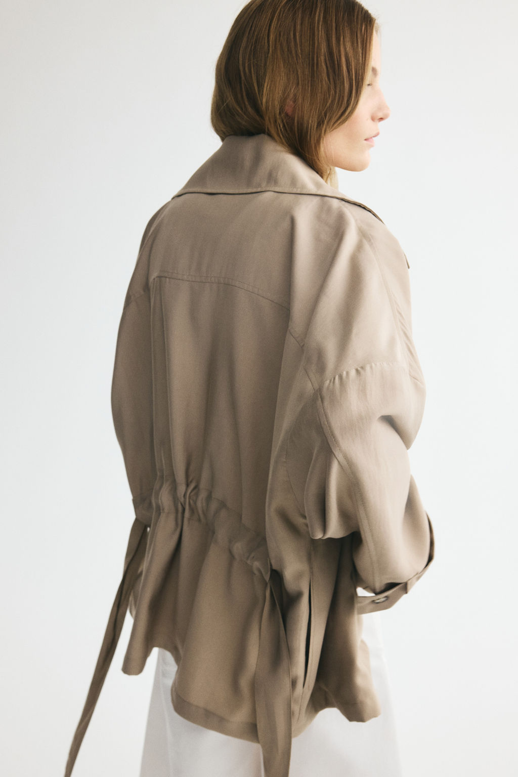 Gabardina corta en mezcla de lyocell - H&m фото 6