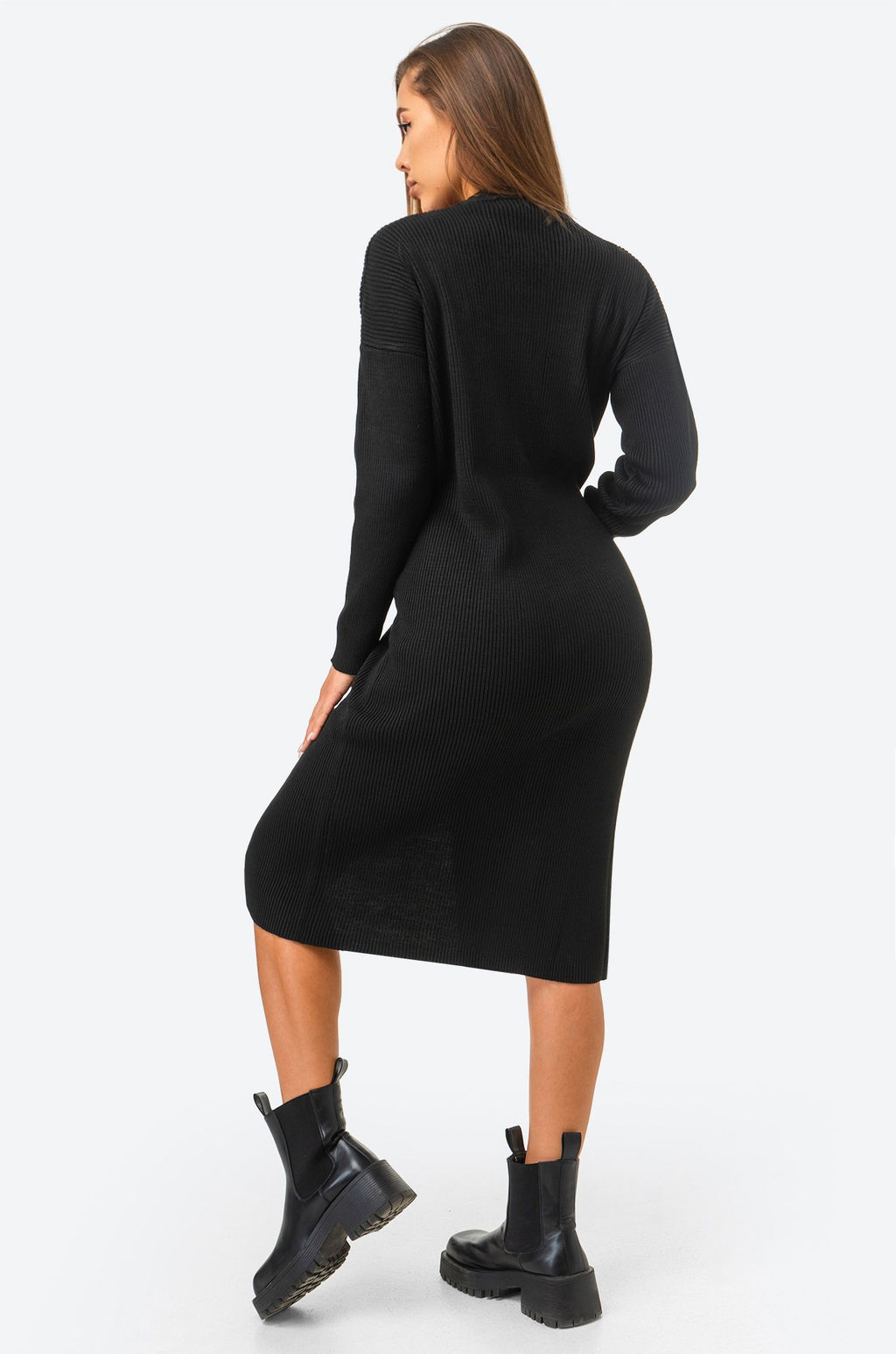 Женское вязаное платье в рубчик оверсайз Happyfox