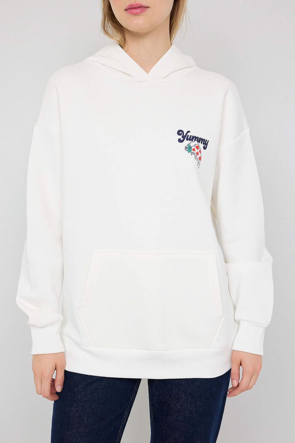 Teen Ekru S?rt Bask?l? Oversize/Genis Kal?p Kapusonlu Orme Sweatshirt TWOAW26SW00166 - Trendyolmilla фото 3