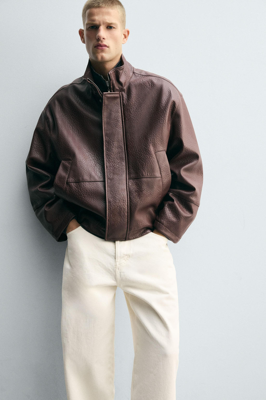 LEATHER EFFECT TEXTURED JACKET - Zara фото 5