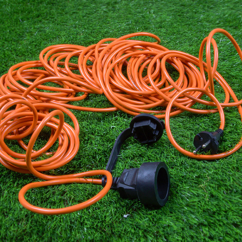 UG /UCK-1N/2x0,75/20M/O IP44 ORANGE Удлинитель силовой в бухте, б/з, 1гнездо, 20м (ПВС 2х0,75), 6A. Оранжевый. TМ Uniel