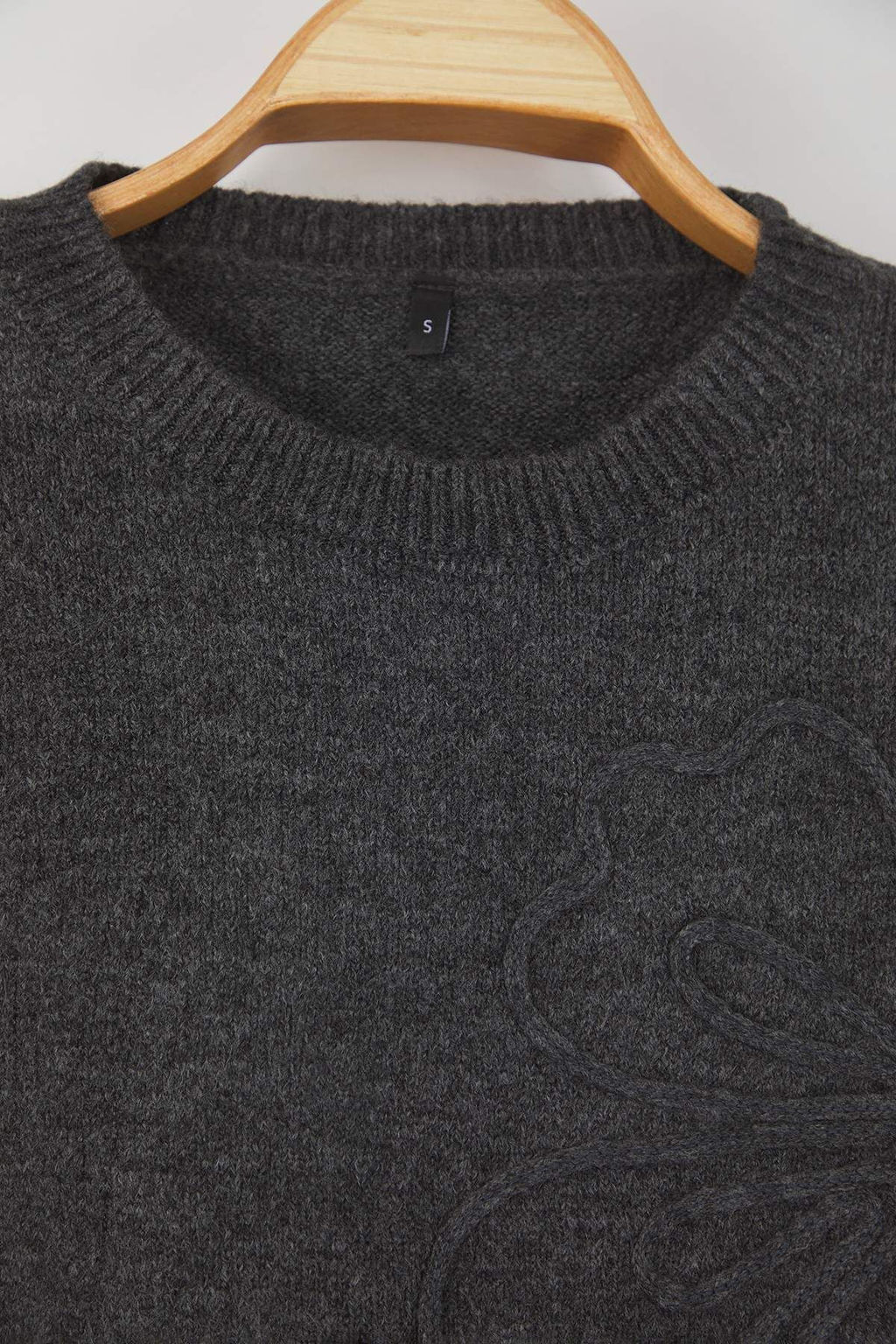 Antrasit Yumusak Dokulu Cicek Desen Islmeli Triko Kazak TWOAW26KZ00110