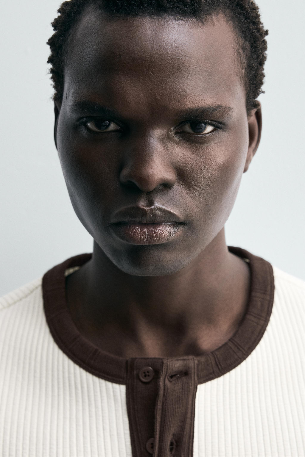 CONTRAST COLLAR RIBBED T-SHIRT - Zara фото 6