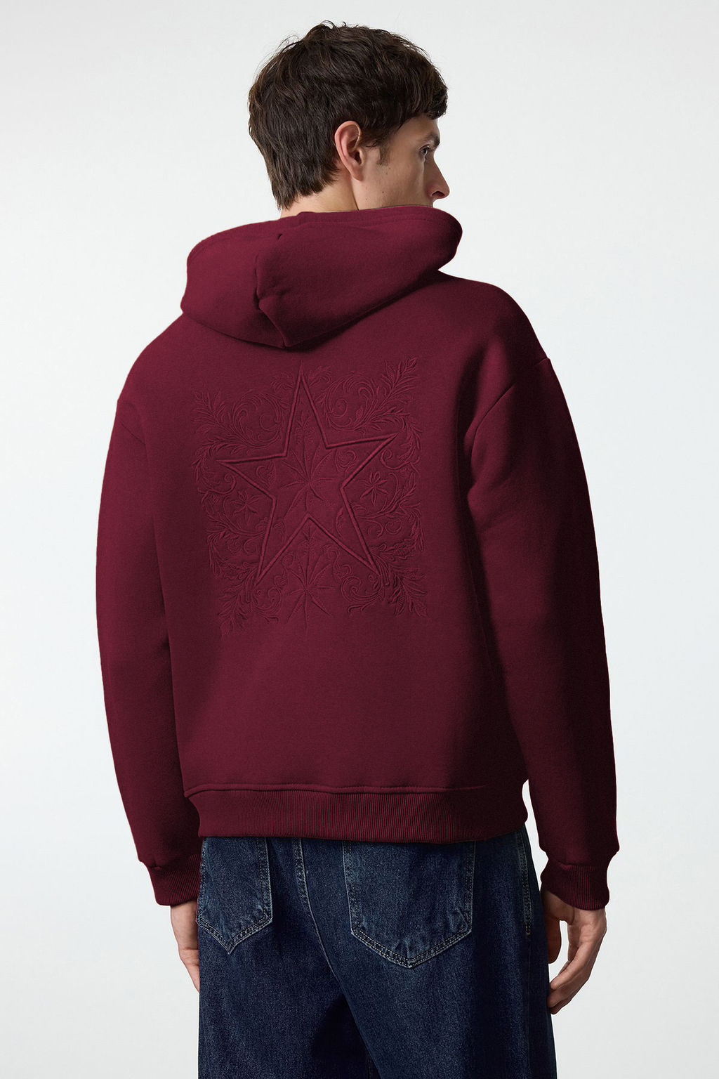 Bordo Oversize/Genis Kesim S?rt? Nak?s Detayl? Kapusonlu Sweatshirt TMNAW25SW00142