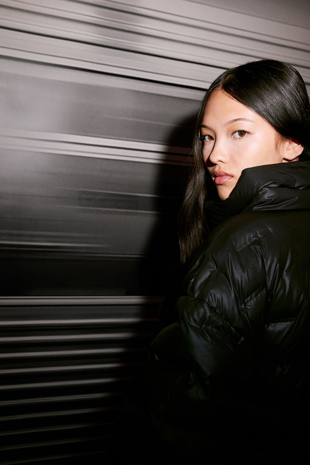 Chaqueta acolchada repelente al agua ThermoMove - H&m фото 6