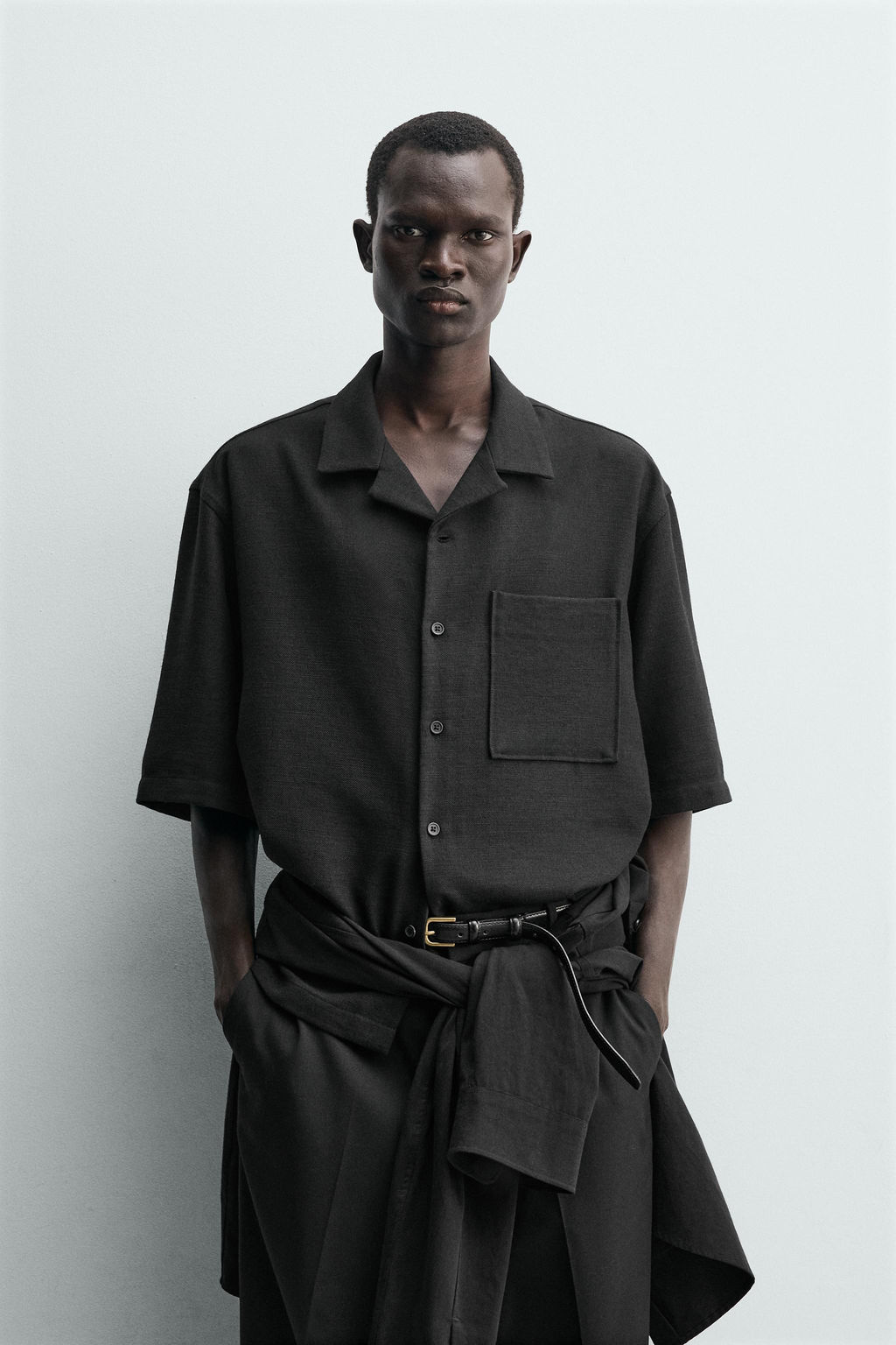 CAMISA BOXY FIT ESTRUCTURA / Negro - Zara фото 2