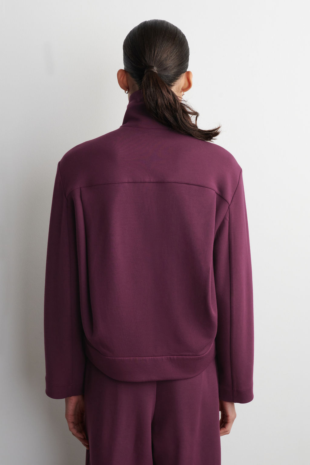 CHAQUETA DEPORTIVA EFECTO NEOPRENO