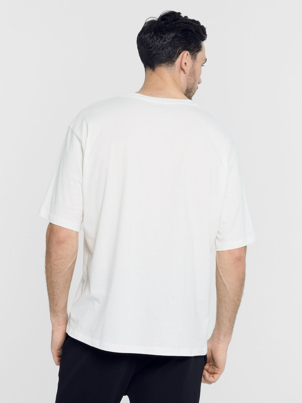Футболка мужская в белом цвете белый 111772 - Mark formelle фото 4