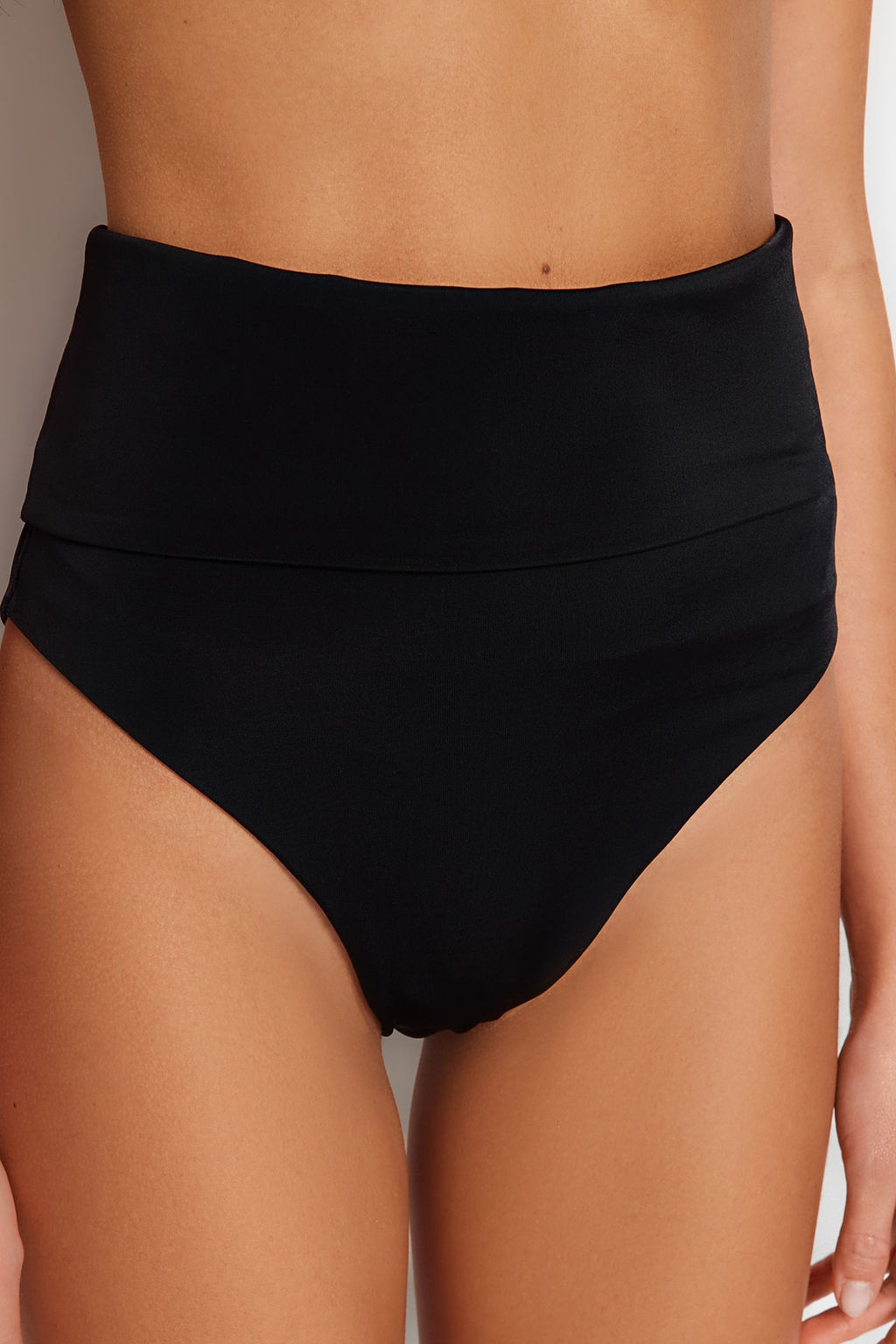 Siyah Alternatif Kullan?ml? Yuksek Bel Normal Paca Bikini Alt? TBESS23BA00346 - Trendyolmilla фото 7