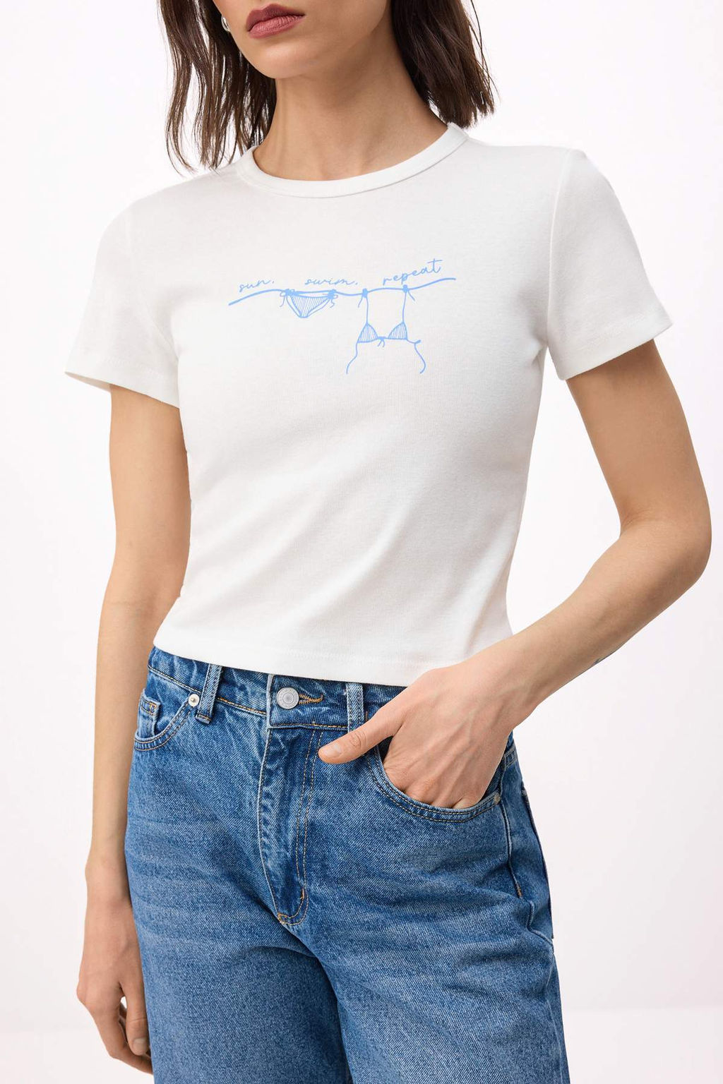 Tas Bask?l? Fitted/Vucuda Oturan K?sa Kollu Pamuk Ribana Orme T-Shirt TWOSS26TS00127 - Trendyolmilla фото 7