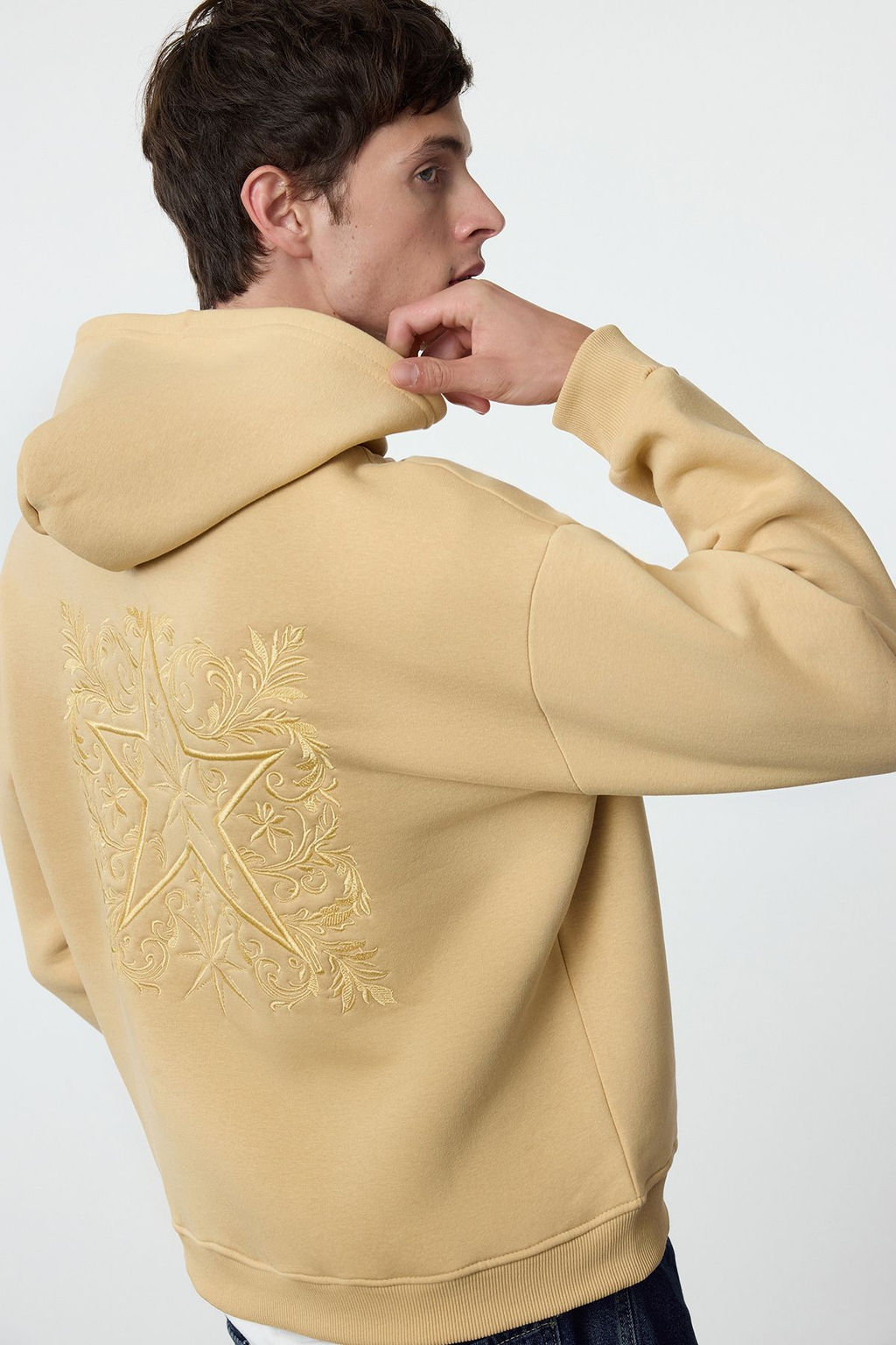 TRENDYOL MAN Antrasit Oversize/Genis Kesim S?rt? Nak?s Detayl? Kapusonlu Sweatshirt TMNAW25SW00142 - Trendyolmilla фото 59