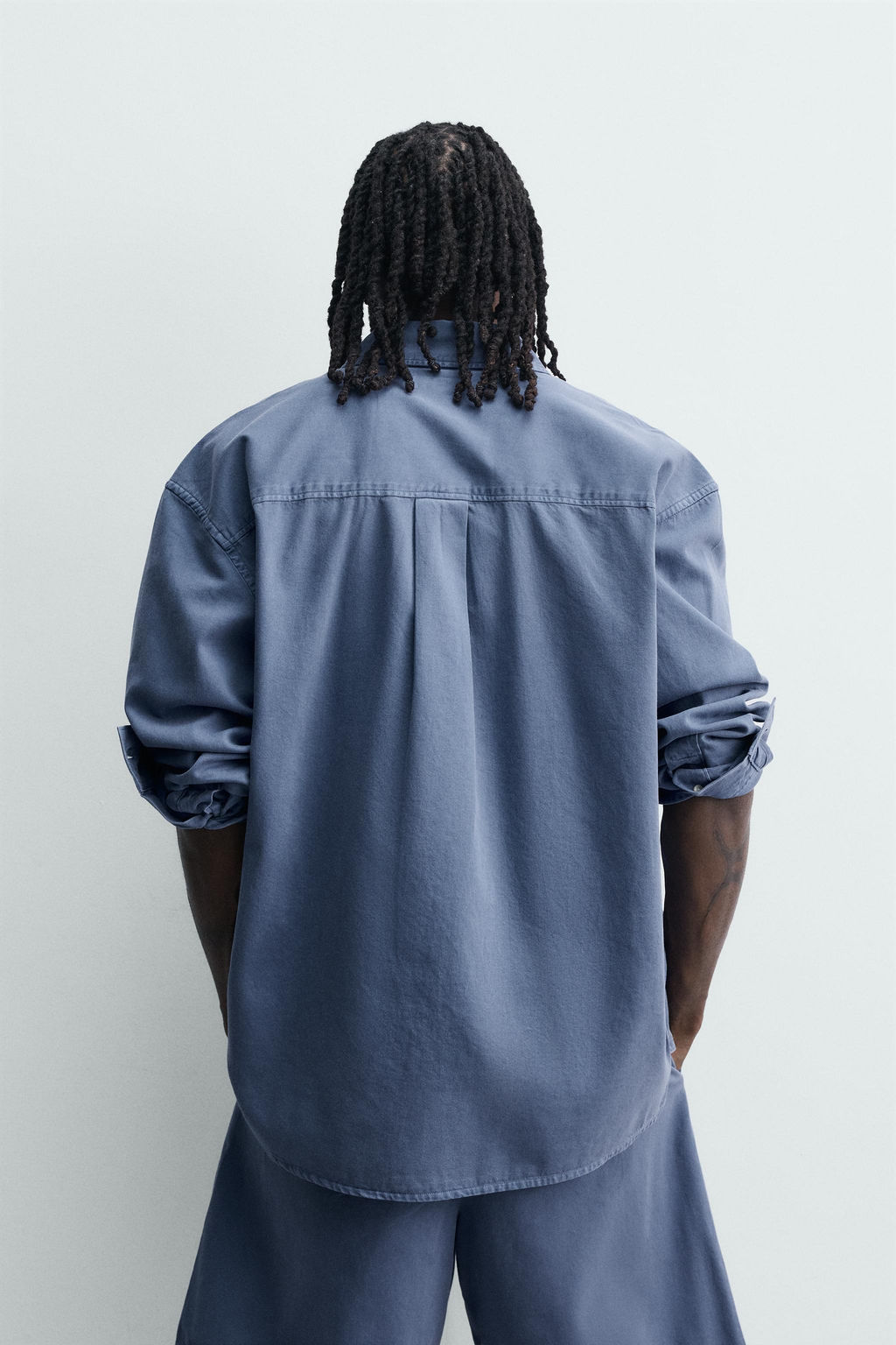 CAMISA LAVADA RELAXED FIT / Azul vigor? - Zara фото 3