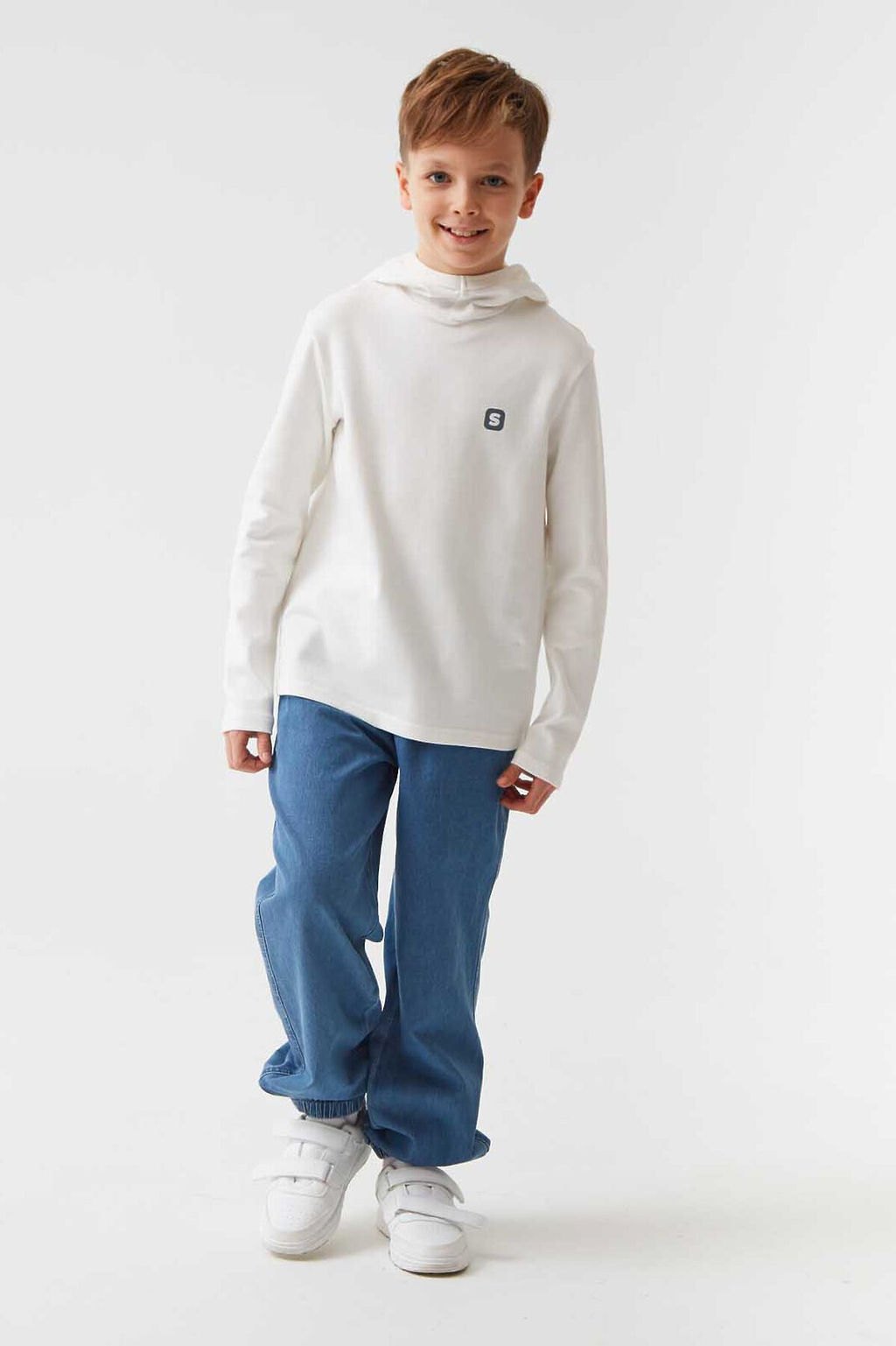 45110 Лонгслив для мальчиков T677.02 молочный - Смена фото 7