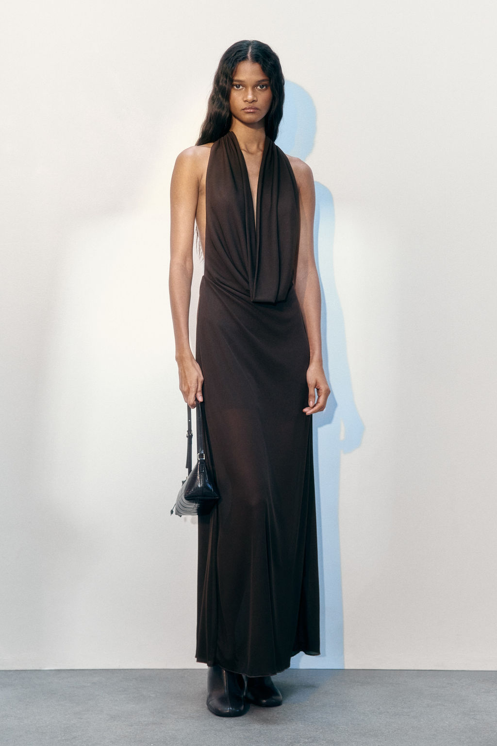 Maxivestido con escote drapeado - H&m фото 6