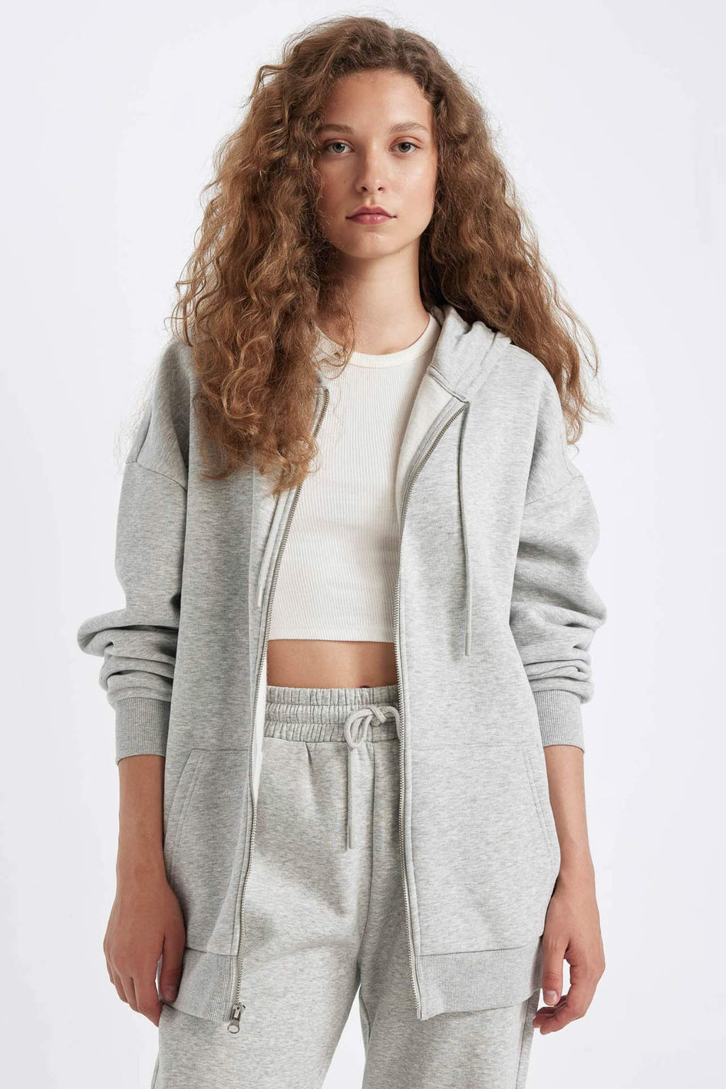 Oversize Genis Kal?p Kapusonlu Cepli Basic Duz Fermuarl? Sweatshirt - Defacto фото 5