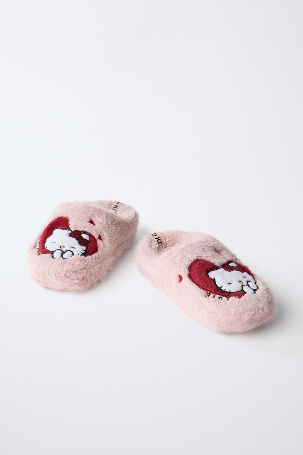 ZAPATILLAS DE CASA HELLO KITTY  SANRIO - Zara фото 4