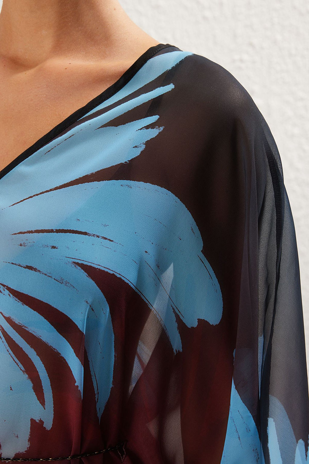 Tropikal Desenli Dokuma Y?rtmacl? Maxi Plaj Elbise TBESS25EL00010 - Trendyolmilla фото 5