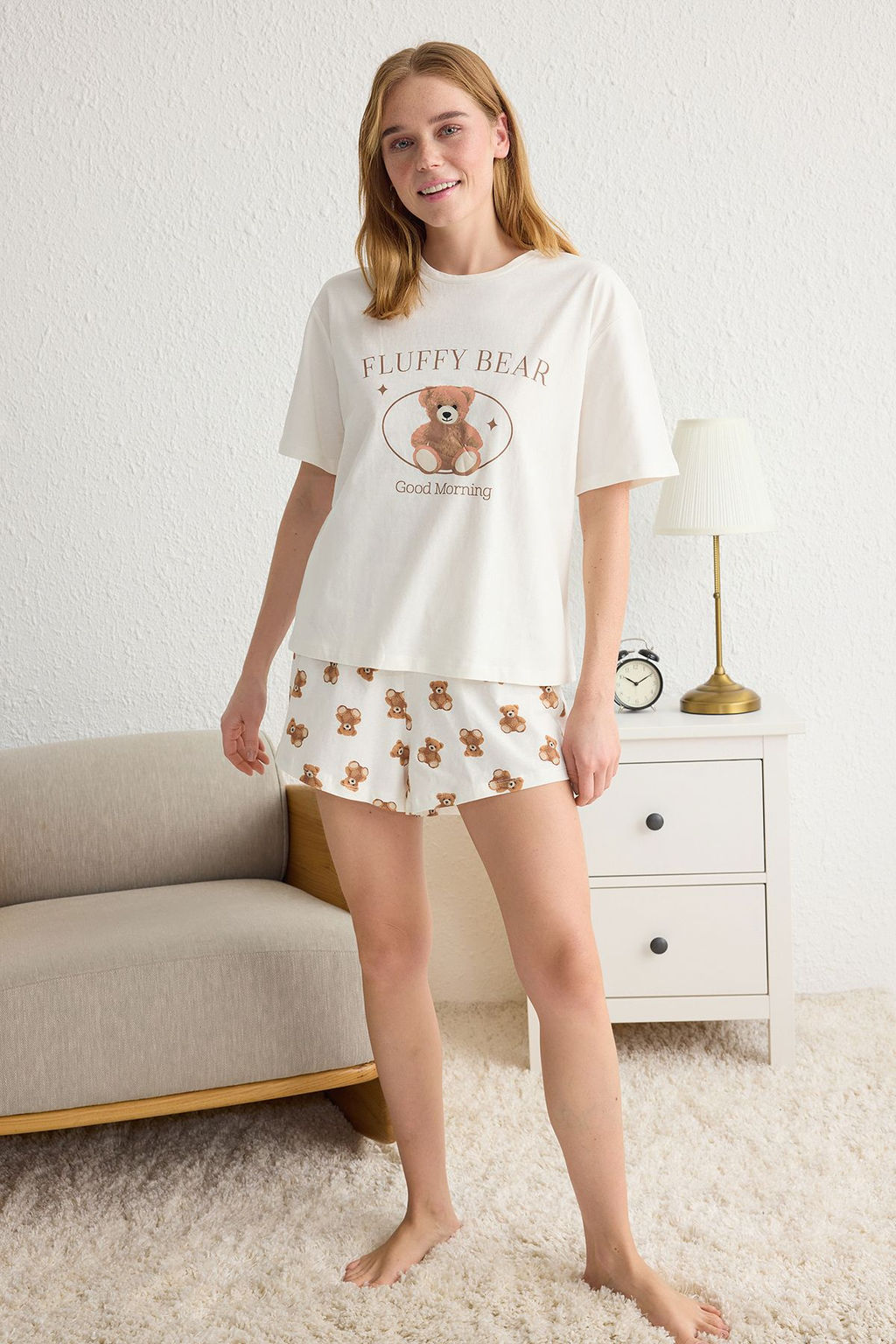 Trendyolmilla Ac?k Bej %100 Pamuklu Ay?c?kl? ve Slogan Bask?l? Sortlu Orme Pijama Tak?m? THMSS25PT00110 фото 2