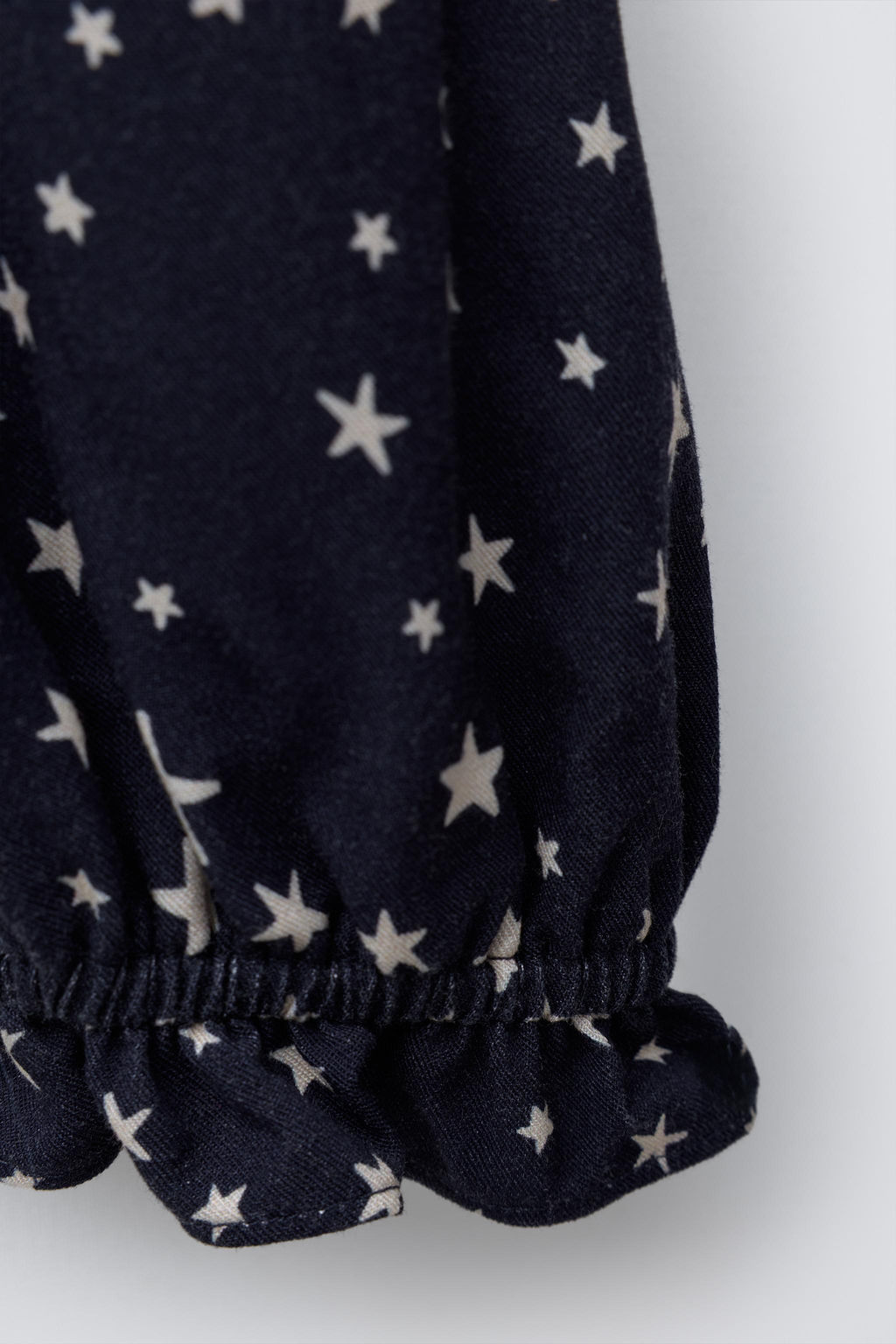 STAR PRINT TOP WITH ELASTIC DETAIL - Zara фото 4