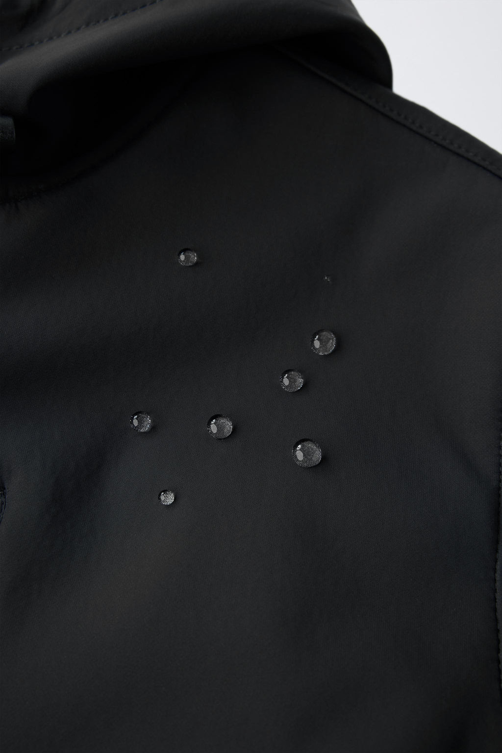 WATER-REPELLENT HOODED LINED TECHNICAL JACKET - Zara фото 9