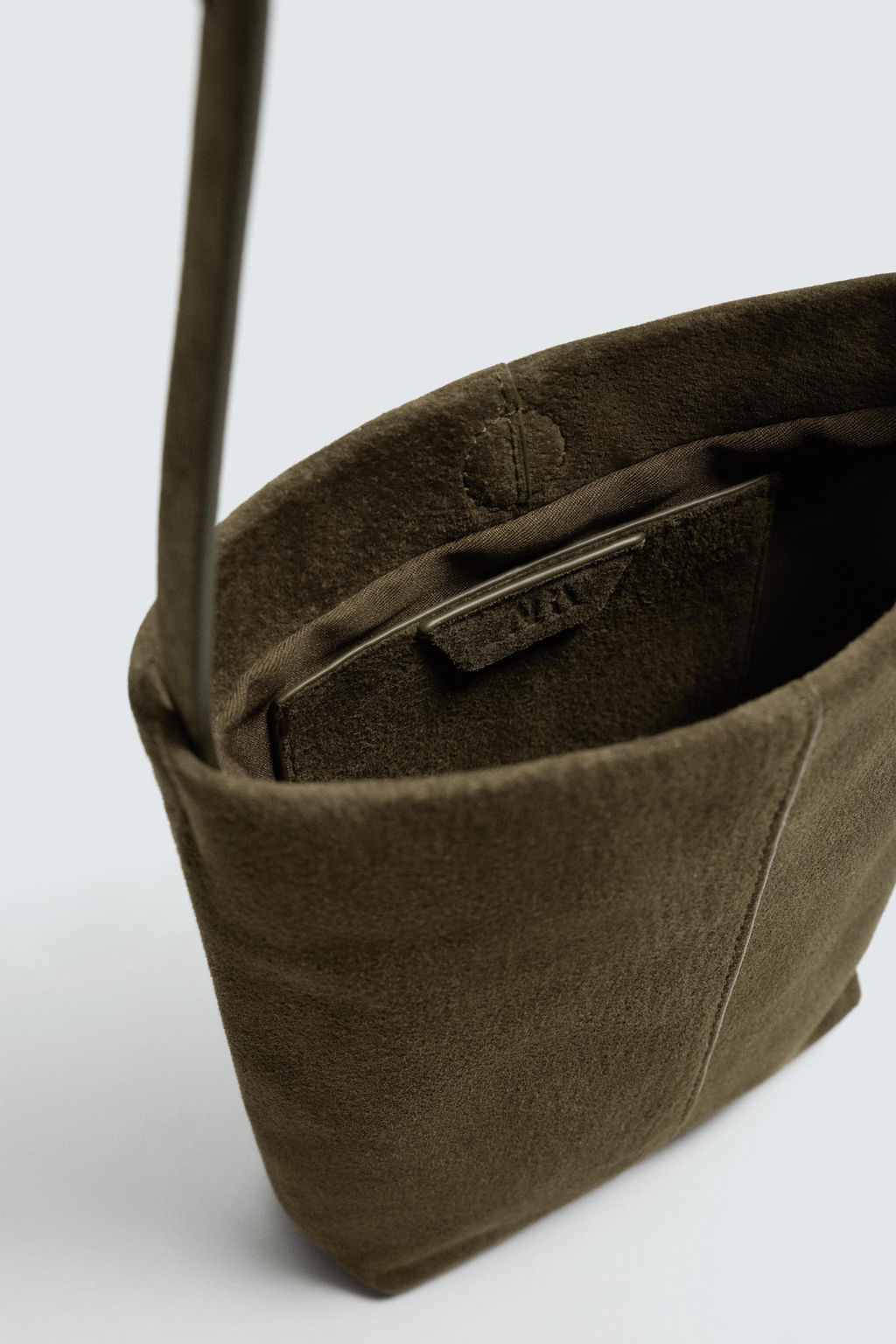 BANDOLERA PIEL / Verde Caqui - Zara фото 4