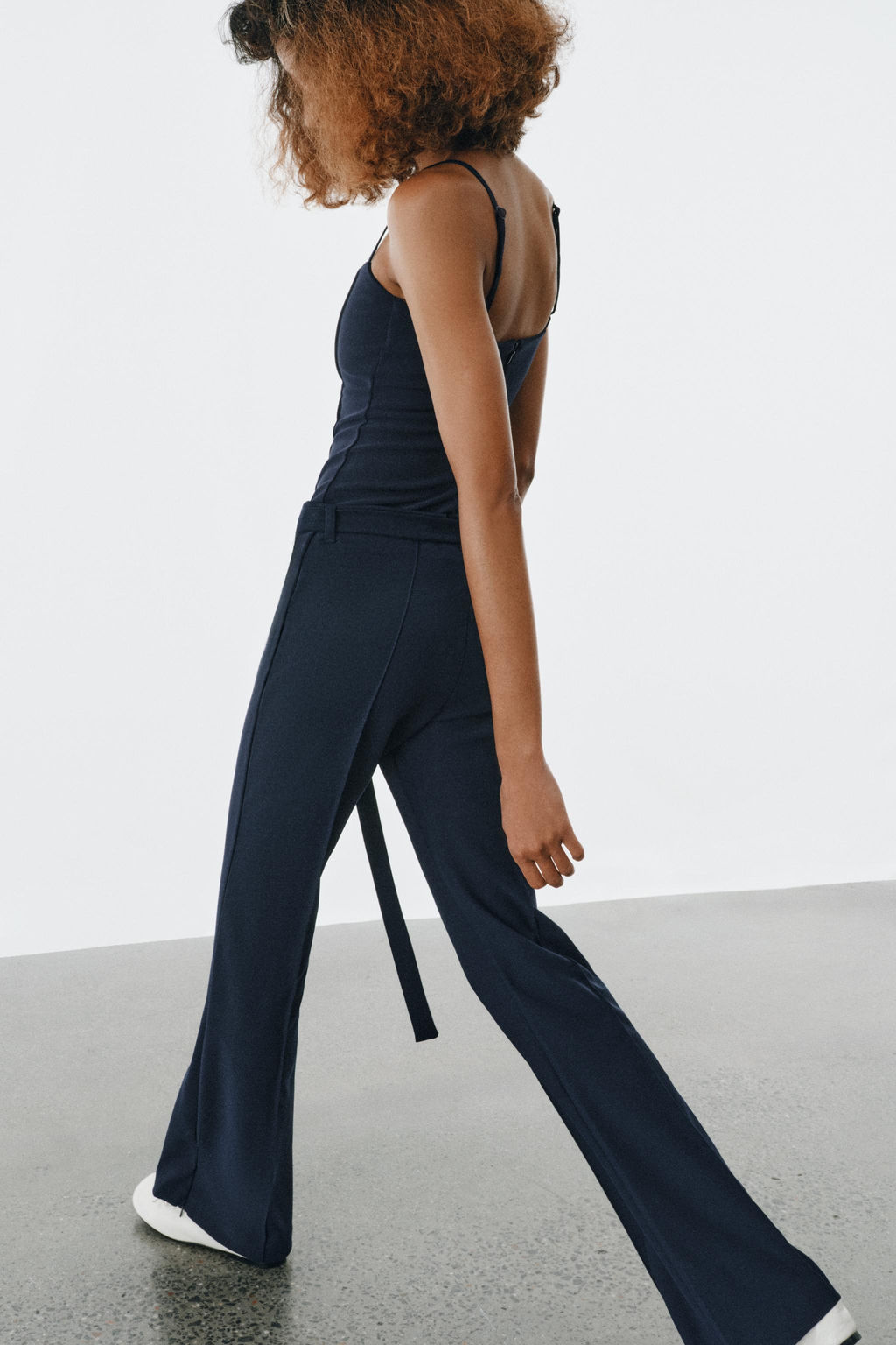 PANTAL?N CINTUR?N CREPE / Marino - Zara фото 3