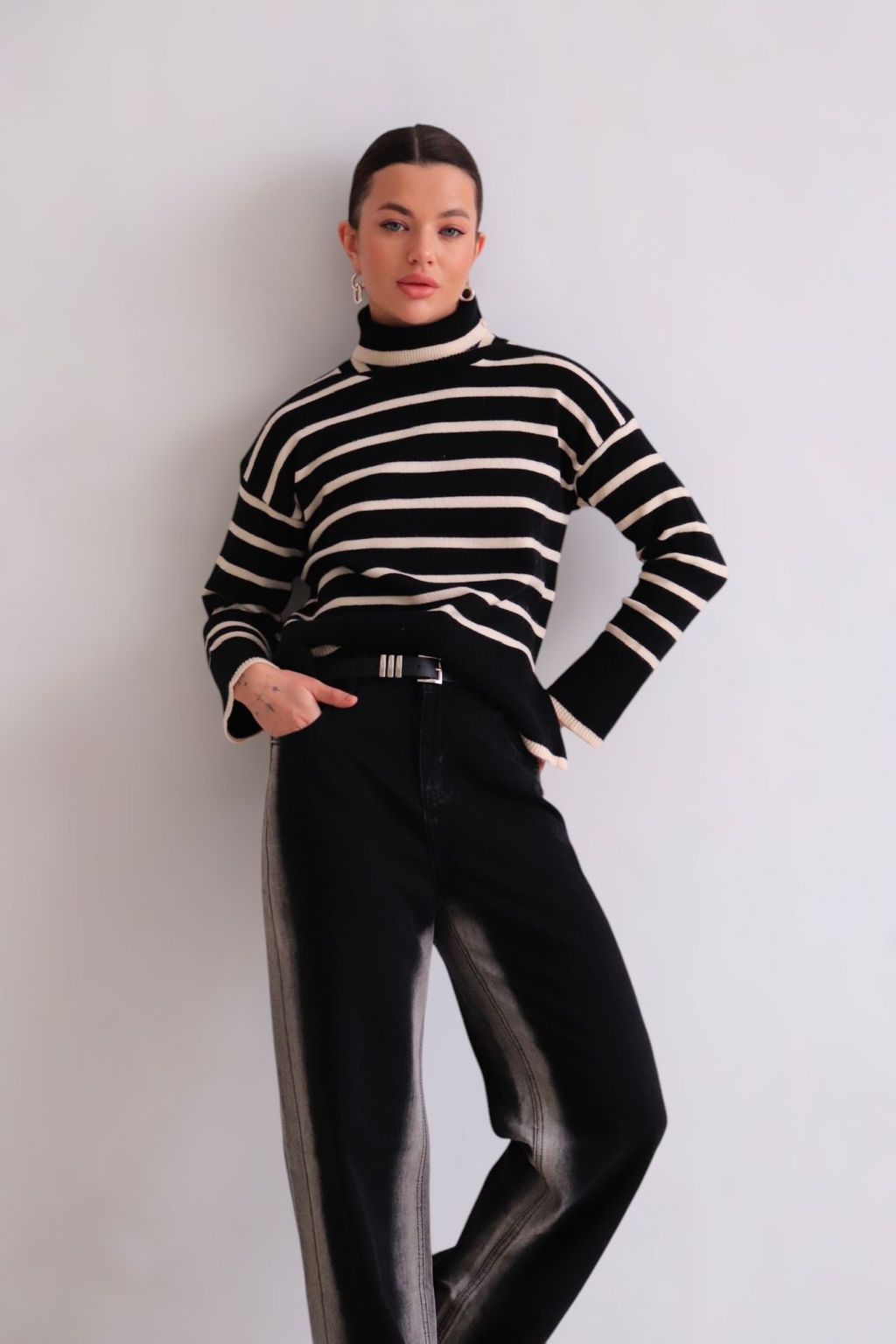 Martichelli Свитер чёрный в бежевую полоску  фото 3