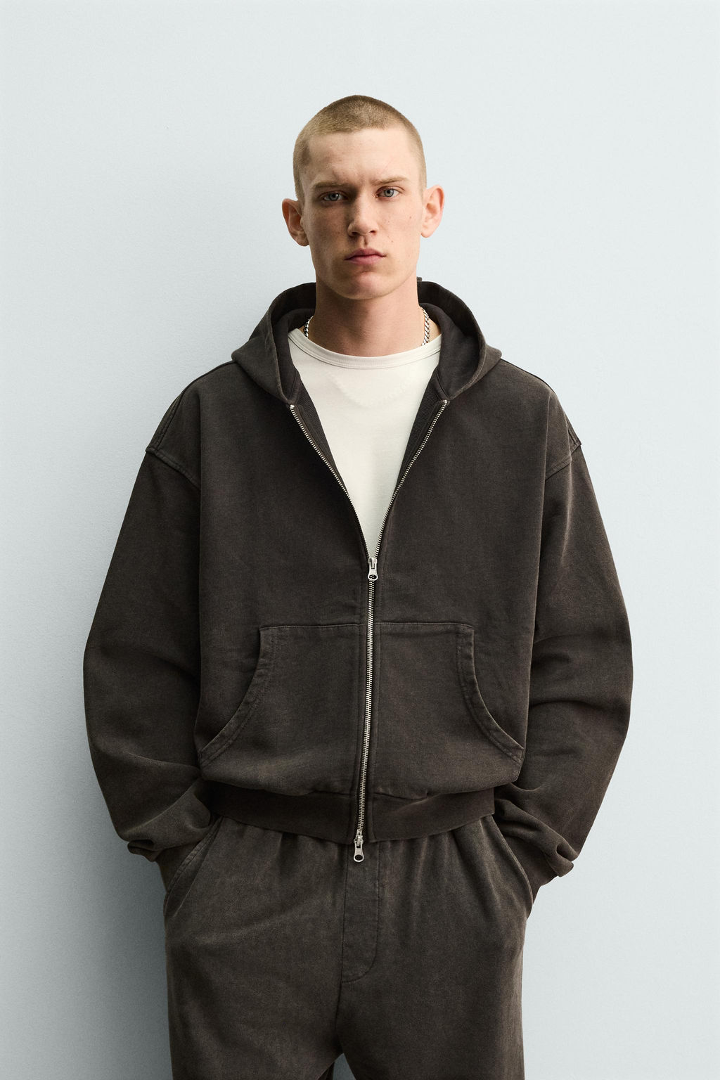 SUDADERA LAVADA CREMALLERA CAPUCHA / Marr?n oscuro - Zara фото 10