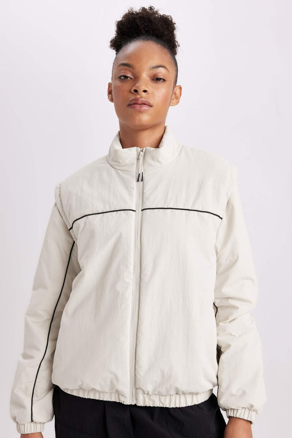 DeFactoFit Su Itici Mont Ruzgar Gecirmez Dik Yaka C?kar?labilir Kol Detayl? Cepli Astarl?  фото 2