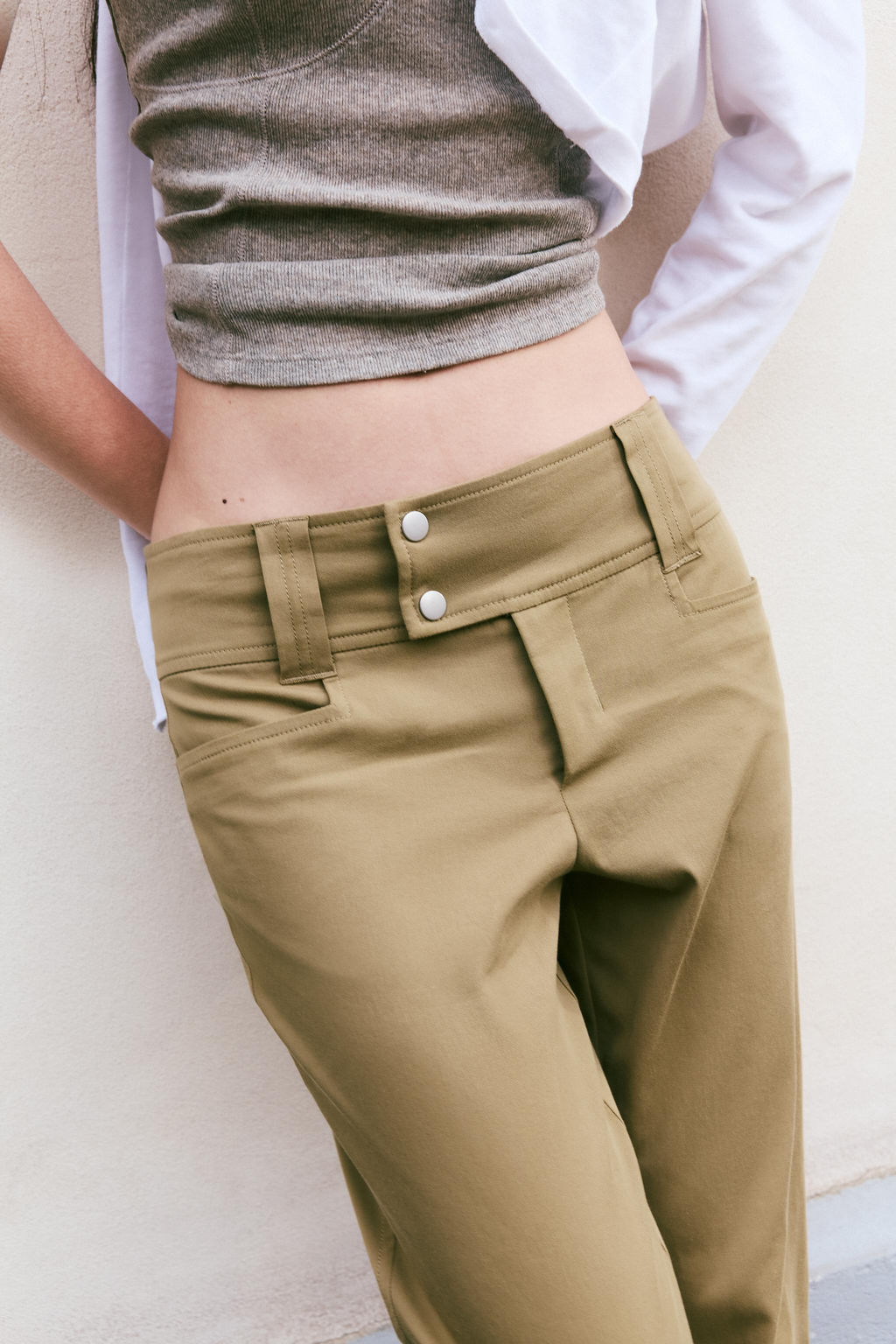 PANTAL?N CAPRI HEBILLA / kaki-med - Zara фото 2