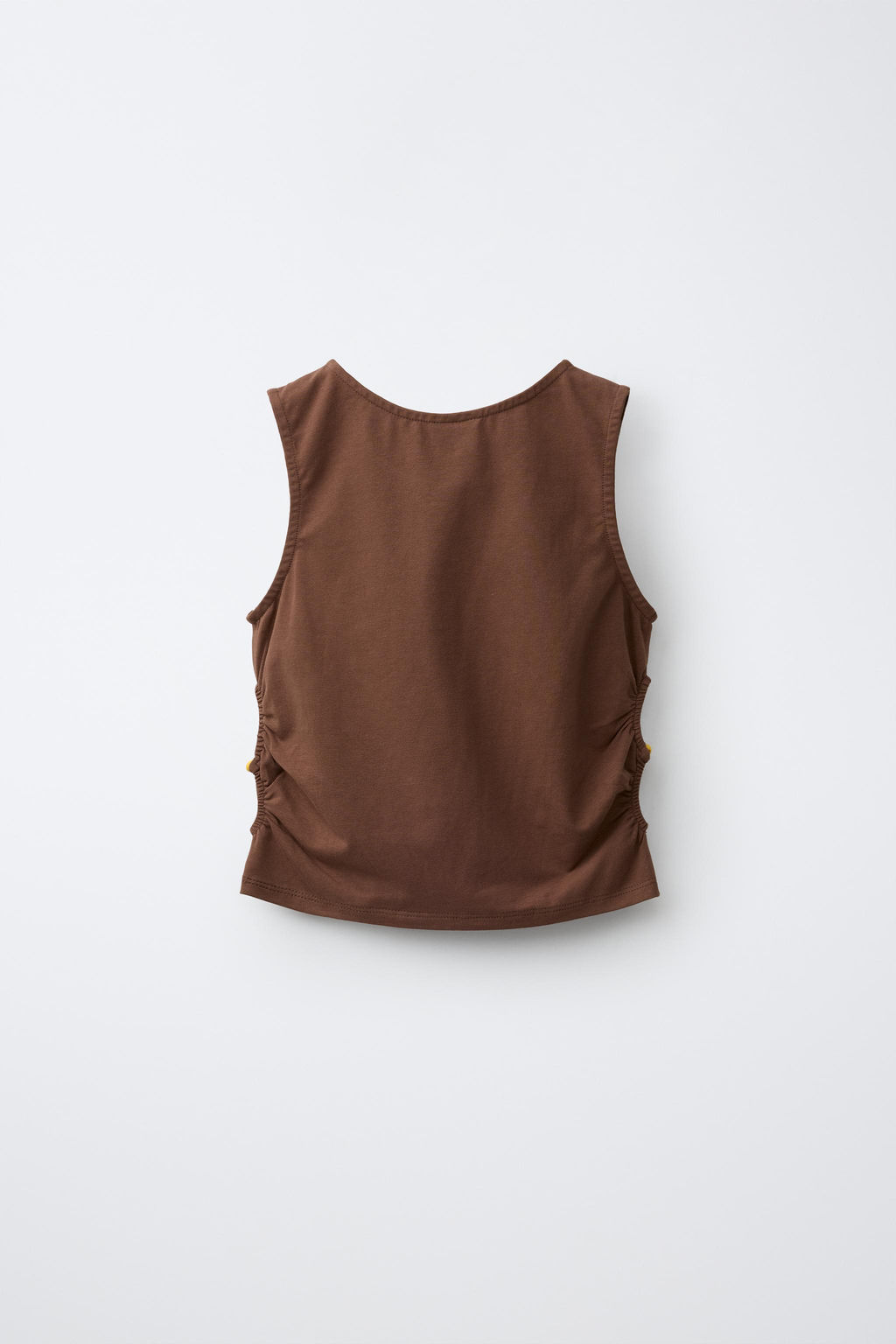 CAMISETA CUT OUT BORDADO / Marr?n