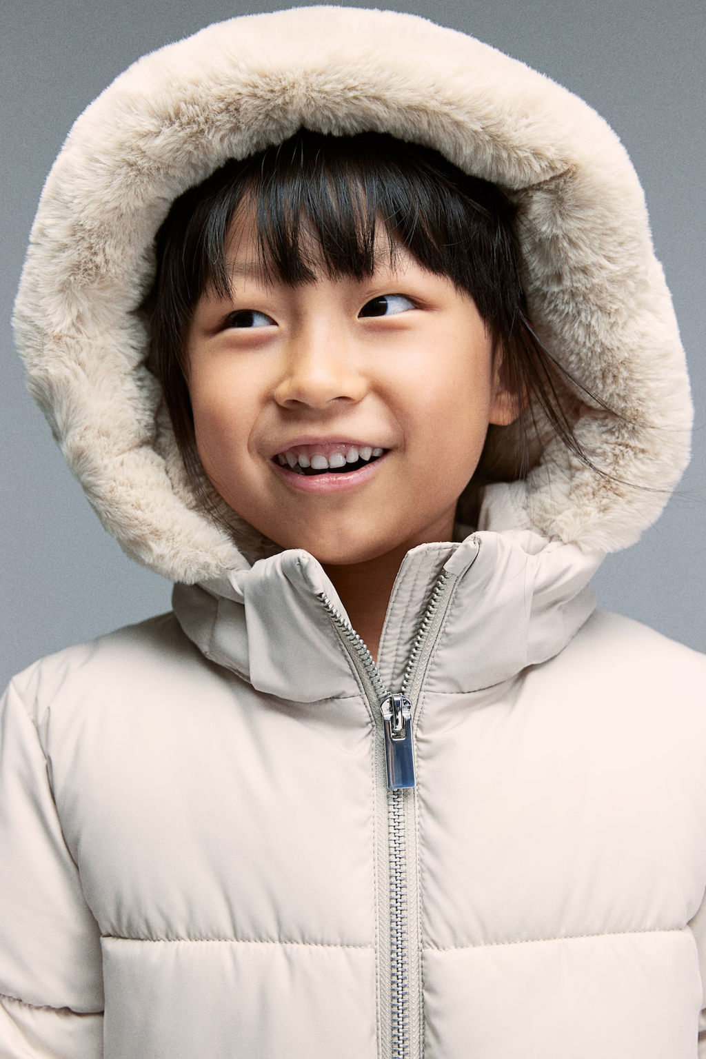 Chaqueta acolchada con capucha - H&m фото 3