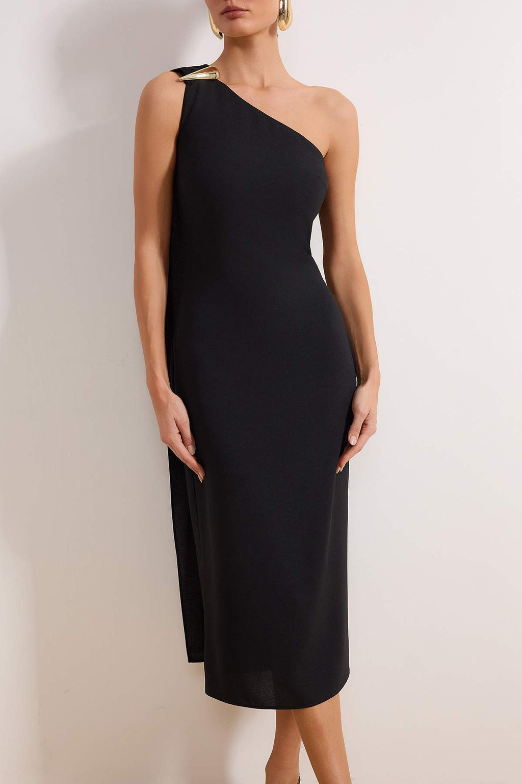 Siyah Duz Aksesuar Detayl? Dokuma Krep Midi Astarl? S?k/Gece Elbise