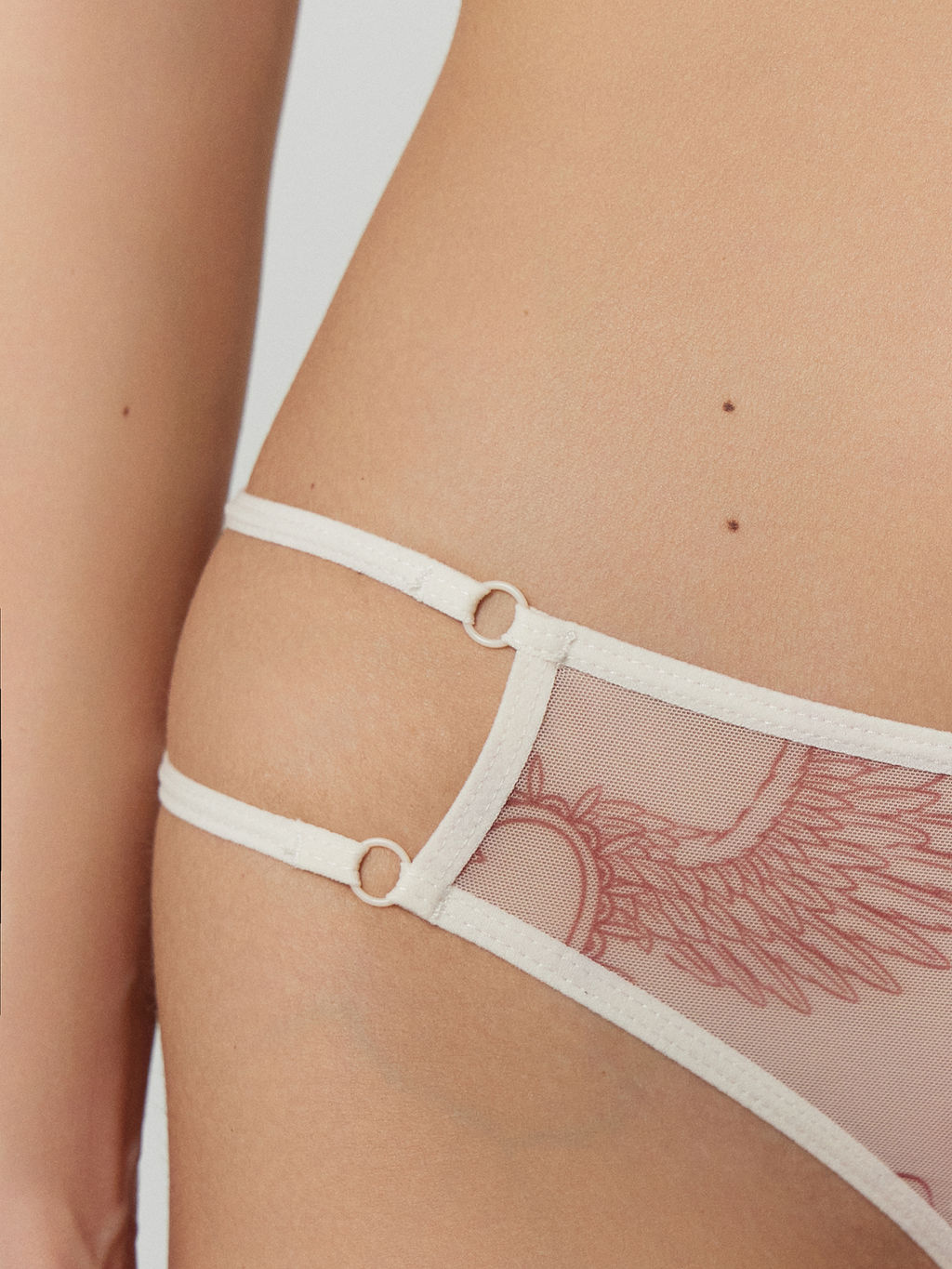 Цена за 2 штуки! Трусы бразилиана женские в наборе, 3 шт - Mark formelle фото 6