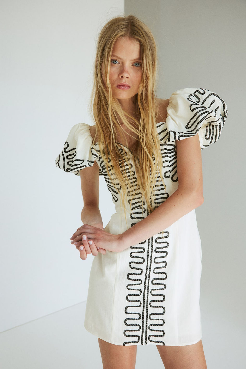 Vestido off-the-shoulder en mezcla de lino - H&m фото 2