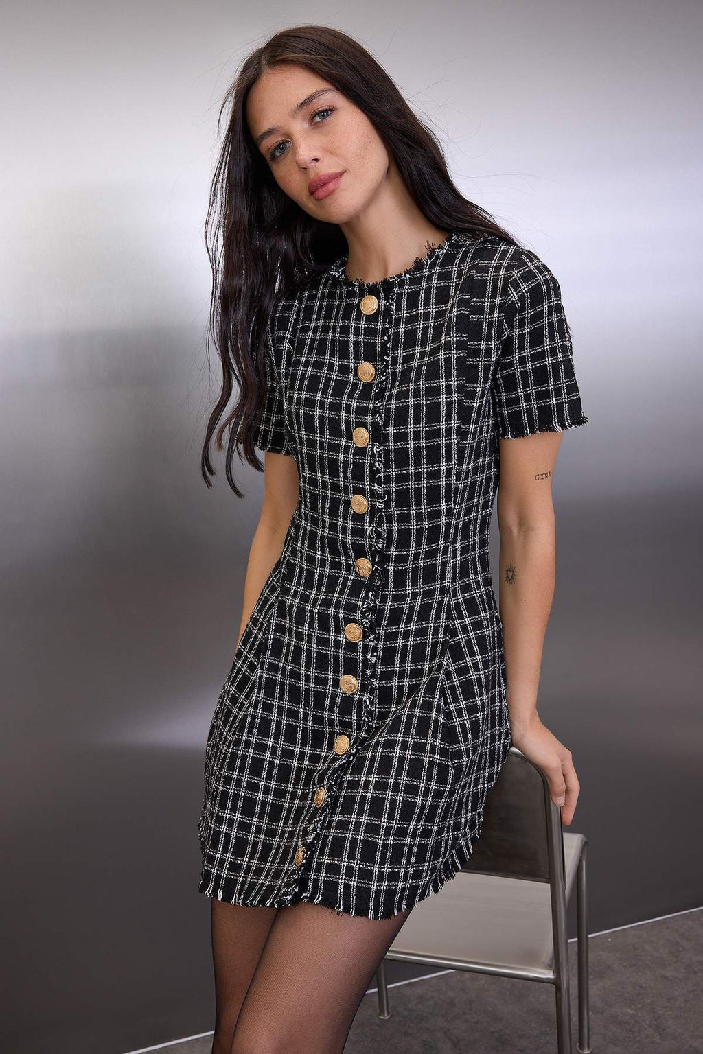 Siyah Ekose / Kareli Tuvit Dugme Detayl? K?sa / Mini Dokuma Gomlek Elbise TWOAW26EL00290