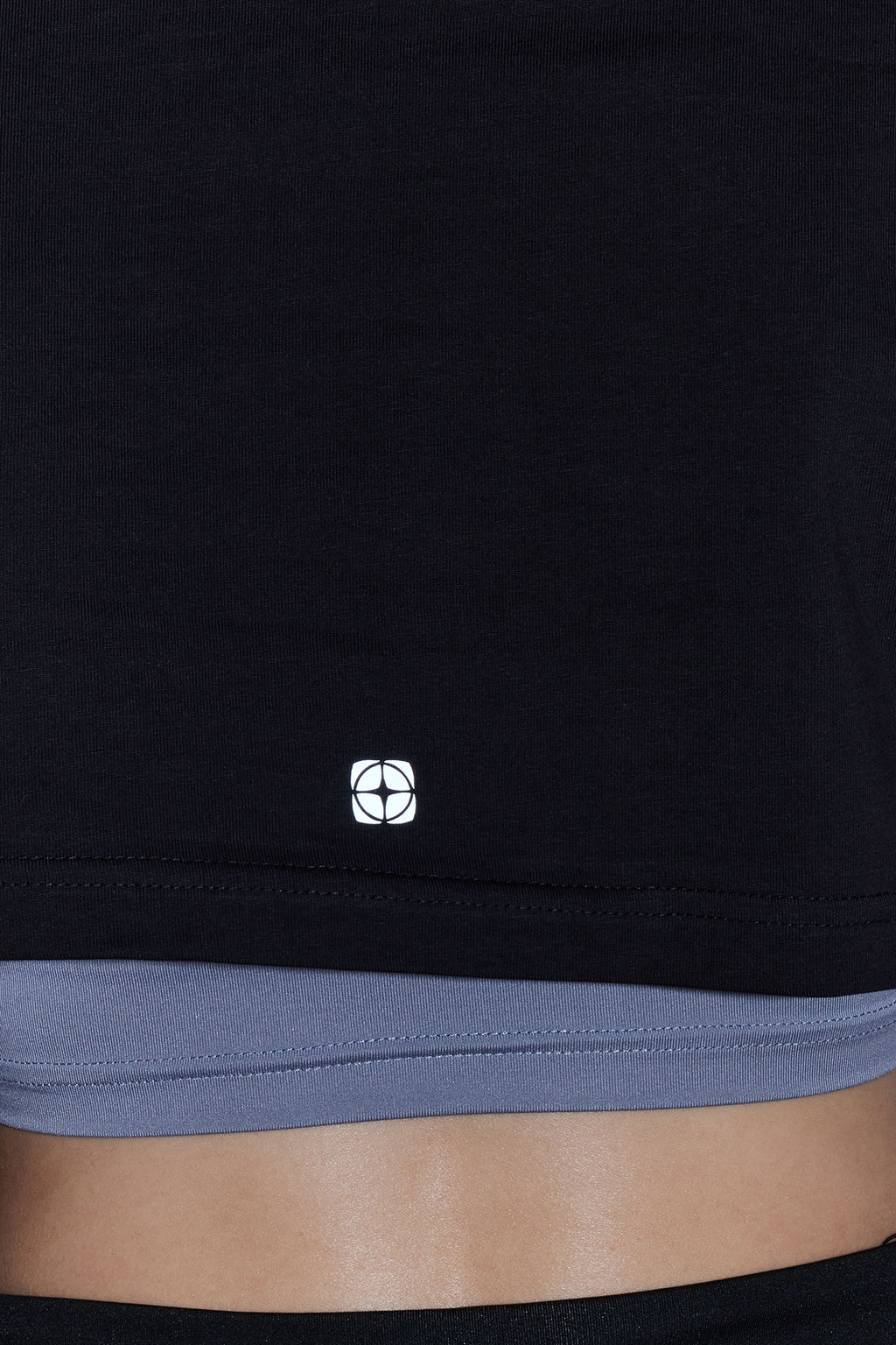 Siyah Gri Melanj 2 Katmanl? Reflektor Bask?l? Crop Orme Spor T-Shirt THMSS24TS00001