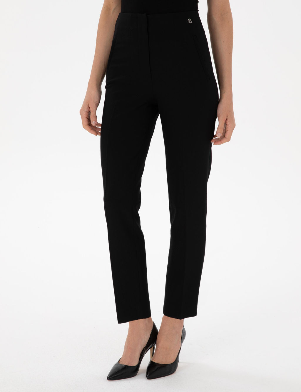 Siyah Carrot Fit Kuma_ Pantolon