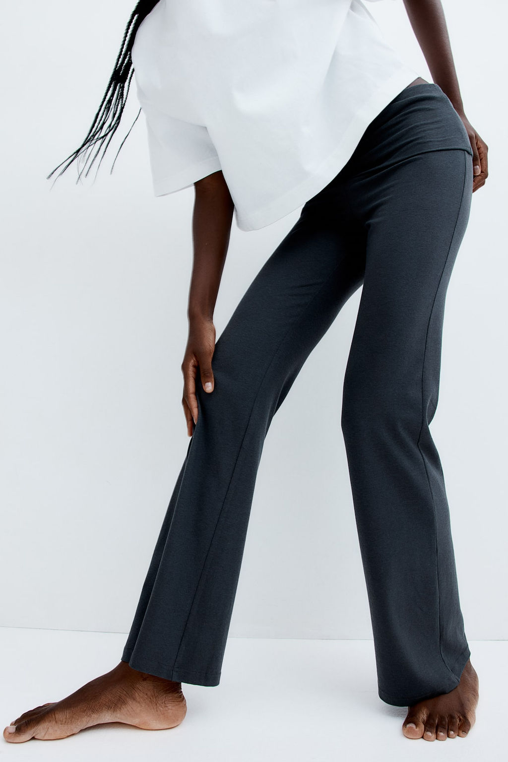 Pantalon acampanado de punto - H&m фото 2