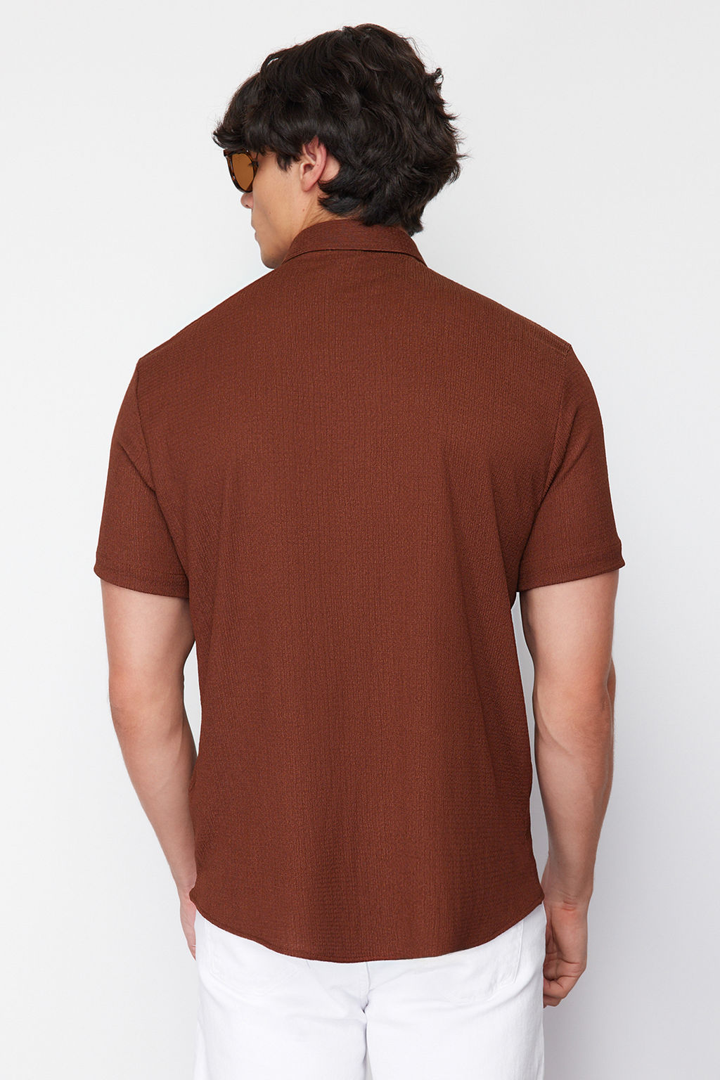 TRENDYOL MAN Haki Regular Fit K?sa Kol Yazl?k Dokulu Burumcuk Orme Gomlek TMNSS23GO00055 - Trendyolmilla фото 6